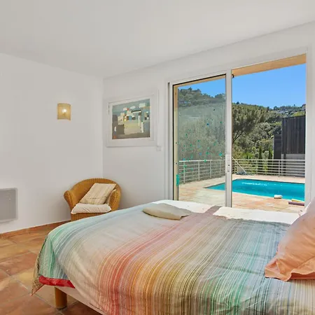 Holiday home La Touline